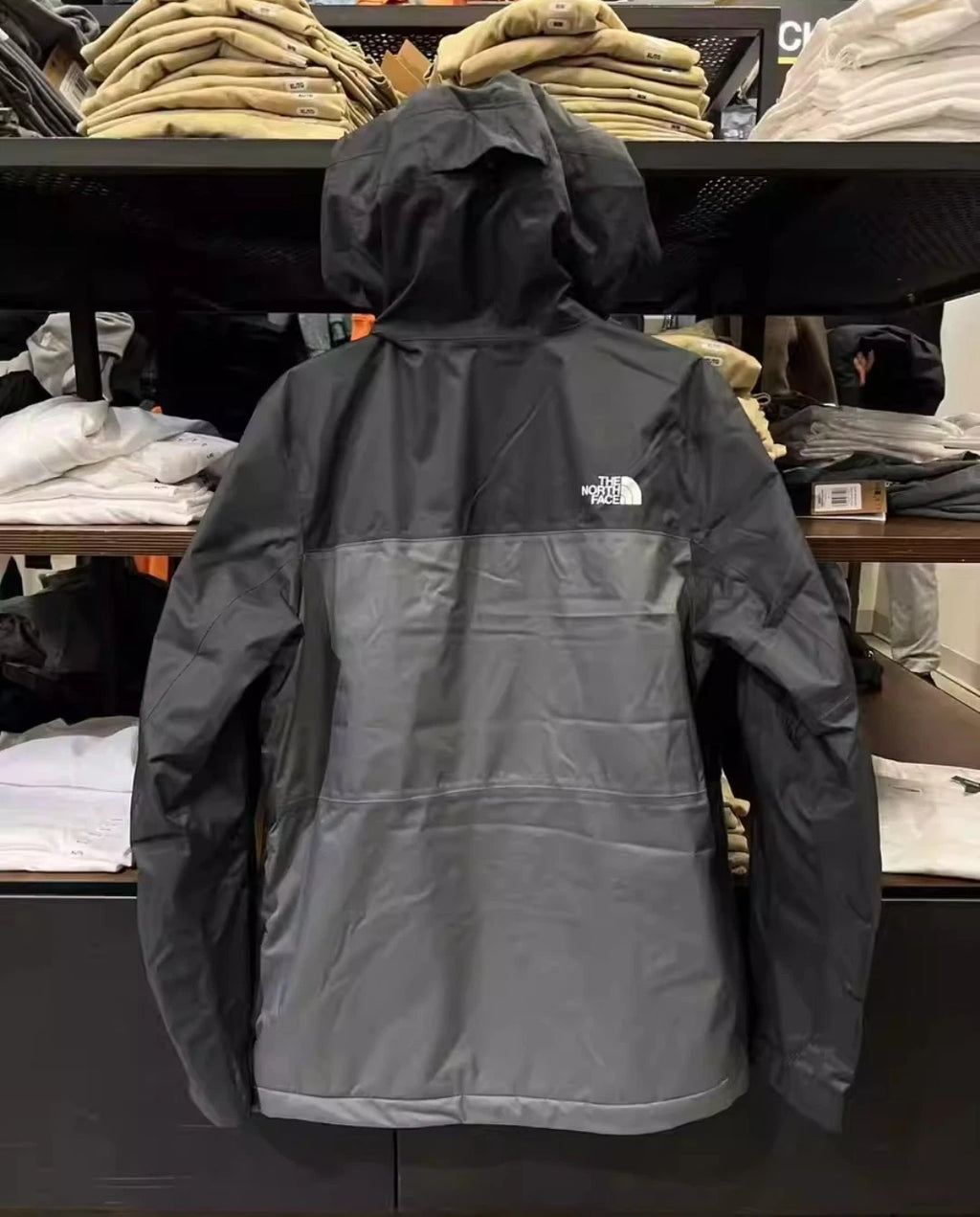 The North Face DryVent Jacket TNF Windproof, Waterproof NF0A7V7C4EN $ 320 🔥