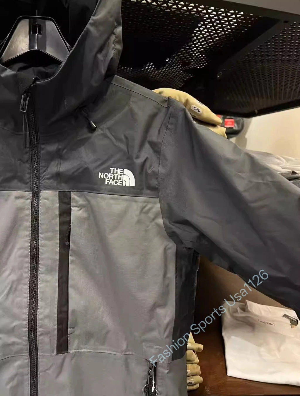 The North Face DryVent Jacket TNF Windproof, Waterproof NF0A7V7C4EN $ 320 🔥