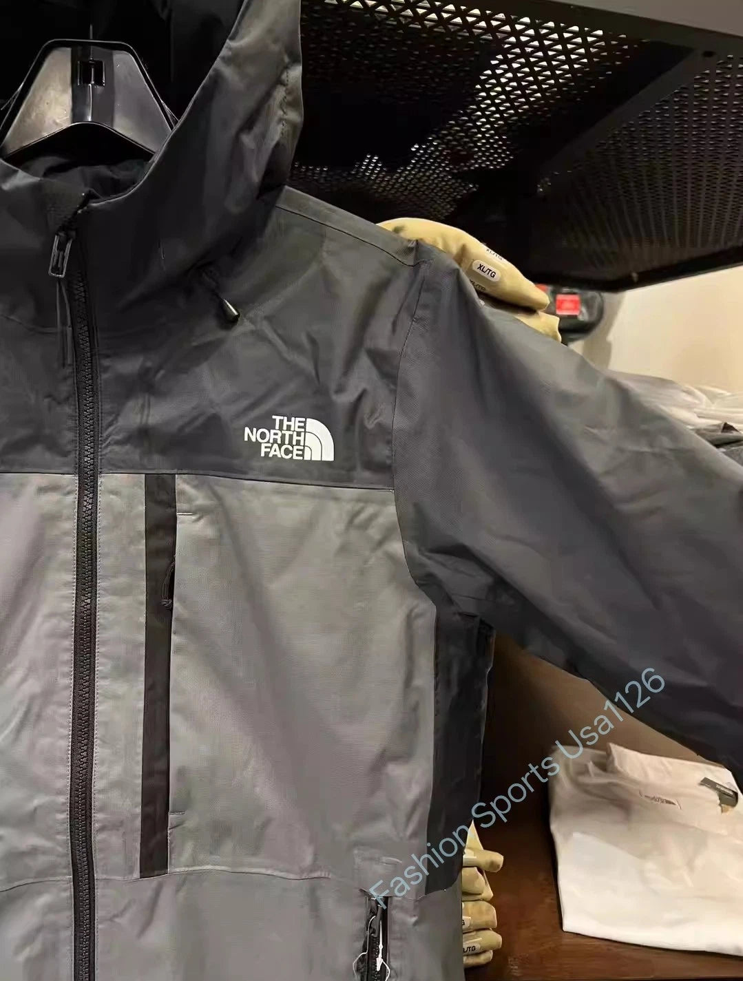 The North Face DryVent Jacket TNF Windproof, Waterproof NF0A7V7C4EN $ 320 🔥