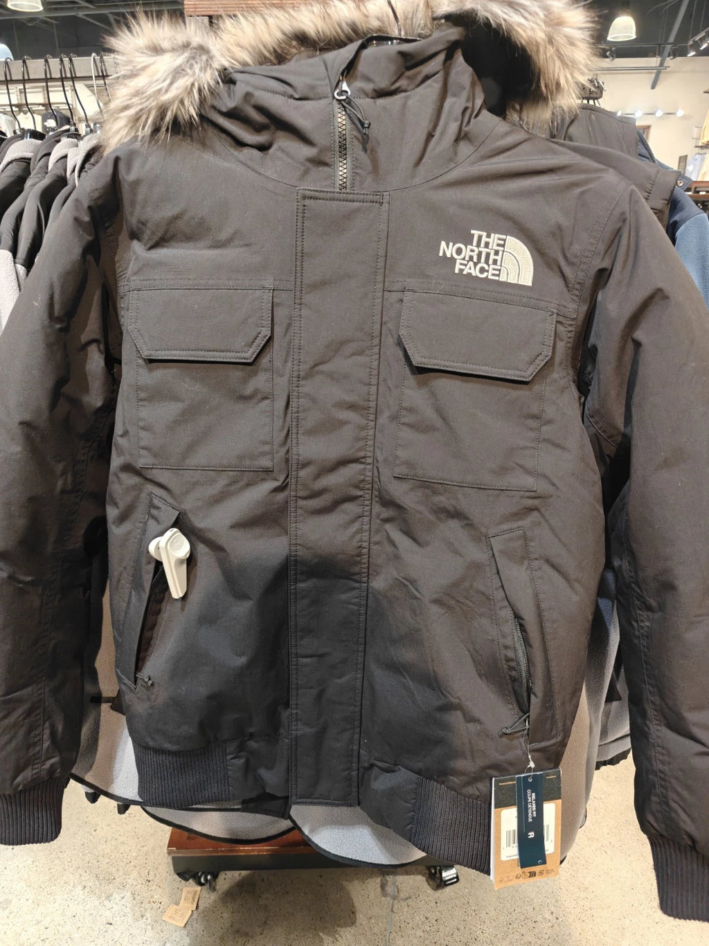 The North Face McMurdo Bomber Jacket Mens size TNF Black NF0A5GD9JK3 NEW $350