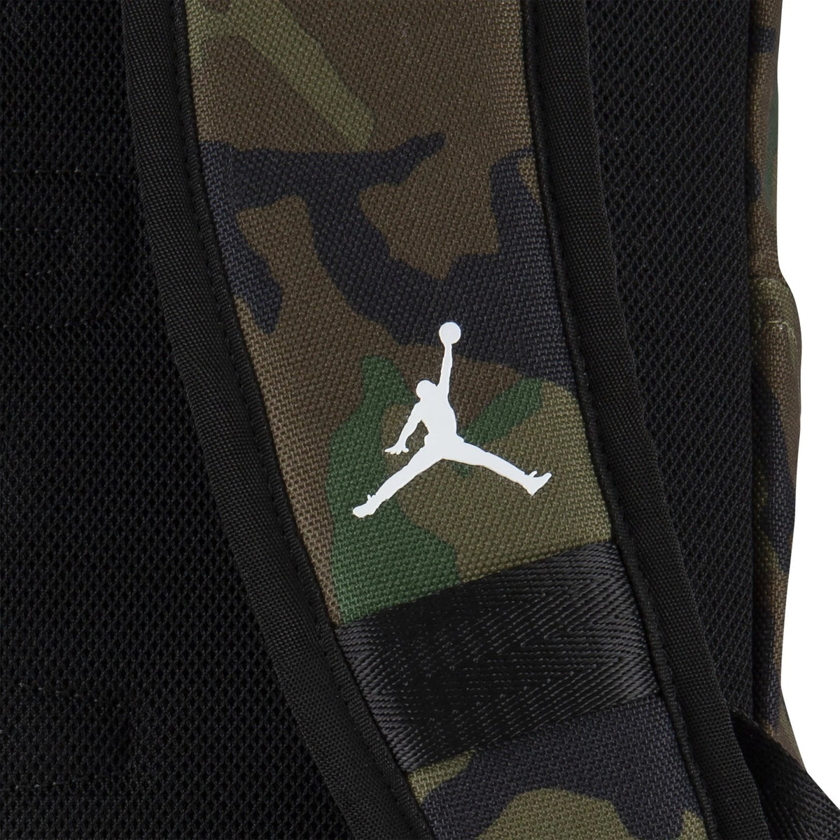 🔥🔥 Nike Jordan Air Patrol Camo Backpack Laptop Sleeve 9A0172-650 Original $80