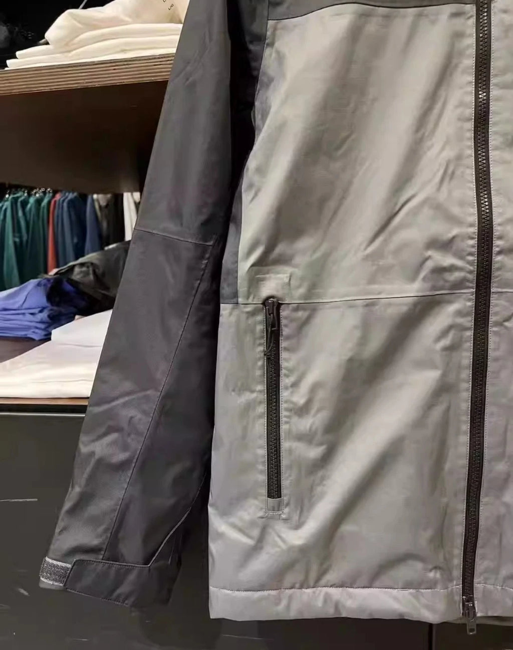 The North Face DryVent Jacket TNF Windproof, Waterproof NF0A7V7C4EN $ 320 🔥