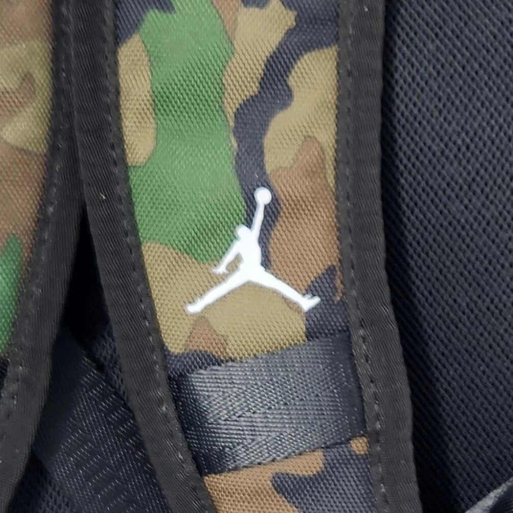 🔥🔥 Nike Jordan Air Patrol Camo Backpack Laptop Sleeve 9A0172-650